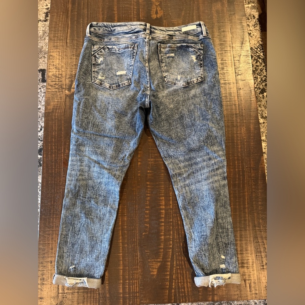 Women’s buckle black Distressed Blue Jeans